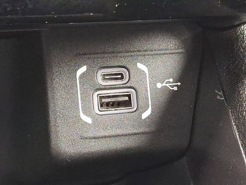 Used 2023 Jeep Compass Latitude image 26