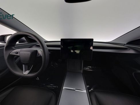 Used 2025 Tesla Model 3 Long Range image 26