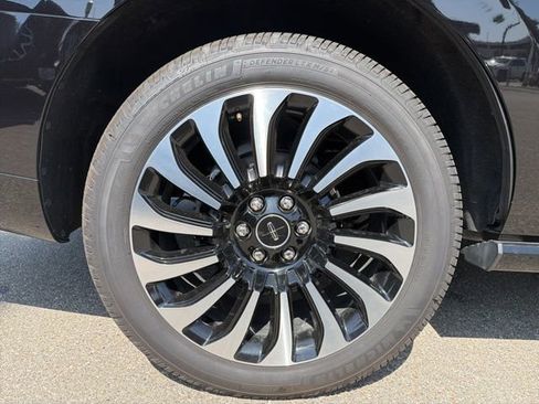 Used 2022 Lincoln Navigator Black Label AWD/4WD image 30