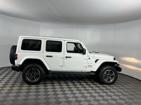 Used 2023 Jeep Wrangler Sahara w/ Cold Weather Group image 5