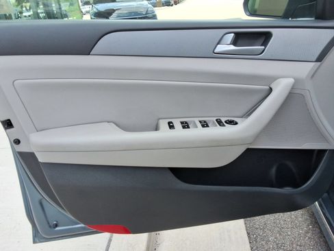 Used 2016 Hyundai Sonata SE FWD image 22
