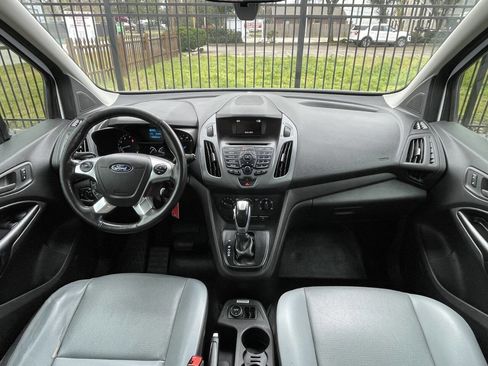 Used 2017 Ford Transit Connect XL image 18