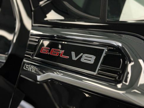 Used 2023 GMC Sierra 2500 SLT w/ SLT Preferred Package image 44