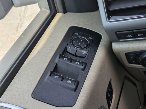 Used 2018 Ford F150 Lariat w/ Equipment Group 502A Luxury image 25