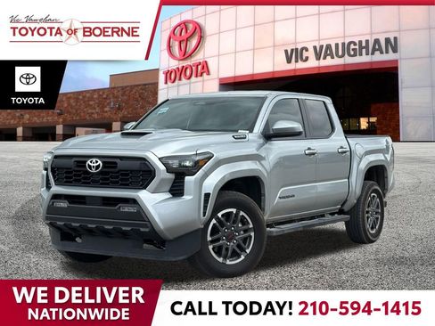 Used 2025 Toyota Tacoma TRD Sport AWD/4WD image 1