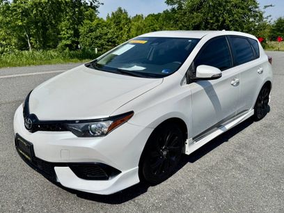 Used 2018 Toyota Corolla iM w/ All-Weather Mat Package