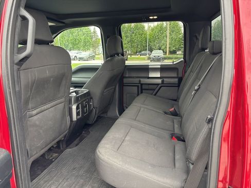 Used 2016 Ford F150 XLT w/ Equipment Group 302A Luxury AWD/4WD image 9