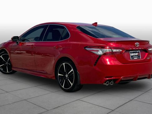 Used 2019 Toyota Camry XSE FWD image 12