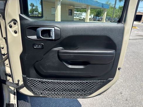 Used 2020 Jeep Gladiator Mojave w/ Dual Top Group AWD/4WD image 20