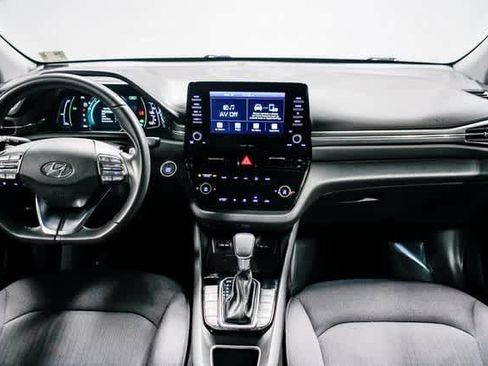 Used 2020 Hyundai Ioniq SEL image 11