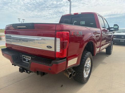 Used 2019 Ford F250 Platinum w/ Platinum Ultimate Package AWD/4WD image 5