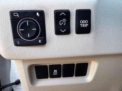 Used 2010 Lexus GX 460 Base AWD 4dr SUV image 39