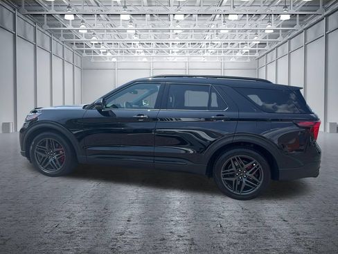 Used 2025 Ford Explorer ST AWD/4WD image 4