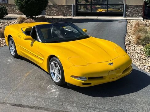 Used 2003 Chevrolet Corvette Convertible w/ Preferred Equipment Group1 RWD image 93