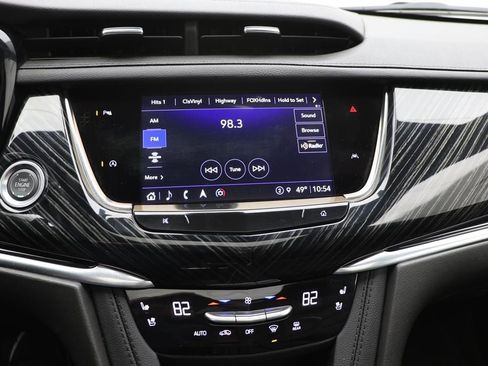 Used 2025 Cadillac XT6 Premium Luxury image 22