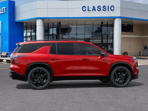 New 2027 Chevrolet Traverse RS w/ LPO, Floor Liner Package FWD image 5