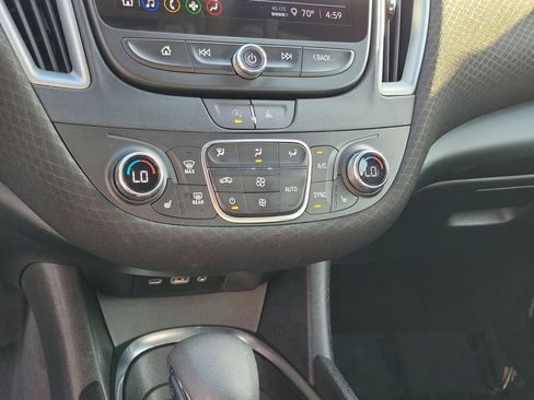 Used 2024 Chevrolet Malibu LT image 27