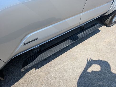 Used 2024 Toyota Tacoma Limited image 14