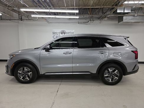 Used 2022 Kia Sorento S AWD/4WD image 6