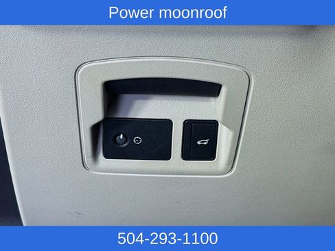 Used 2023 Land Rover Range Rover Velar R-Dynamic S image 10