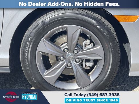 Used 2024 Honda Odyssey EX image 13