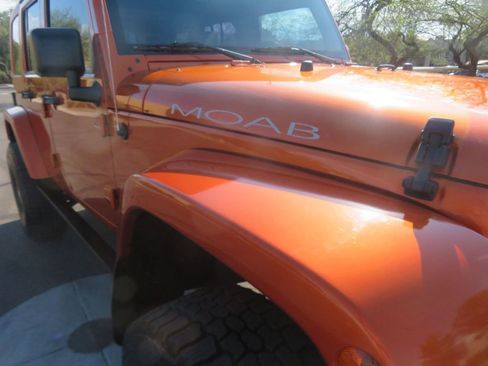 Used 2010 Jeep Wrangler Unlimited Sport w/ Black Appearance Group image 9