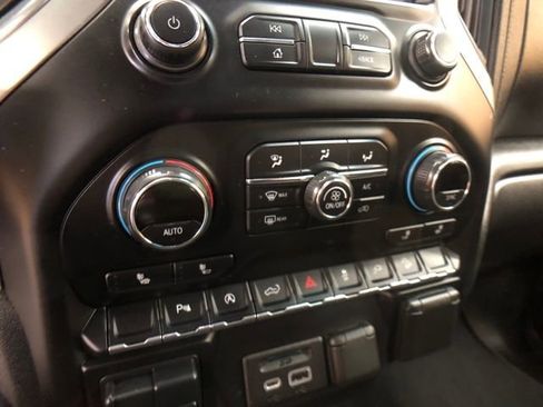 Used 2021 Chevrolet Silverado 1500 LT w/ Z71 Off-Road Package image 17