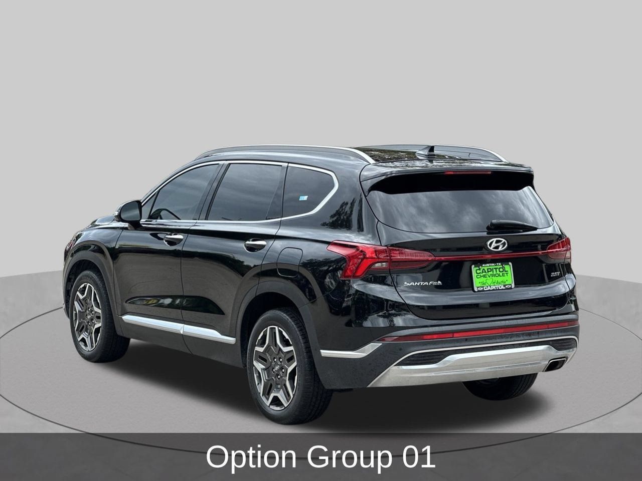 Used 2023 Hyundai Santa Fe Limited FWD image 3