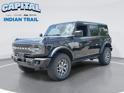 Used 2025 Ford Bronco Badlands AWD/4WD image 1