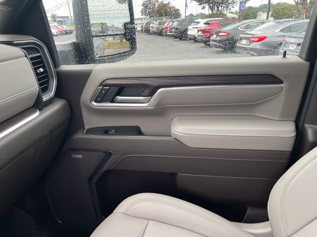 Used 2026 GMC Sierra 2500 SLT w/ SLT Premium Package AWD/4WD image 27
