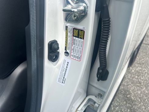 Used 2026 Subaru Forester Premium AWD/4WD image 25