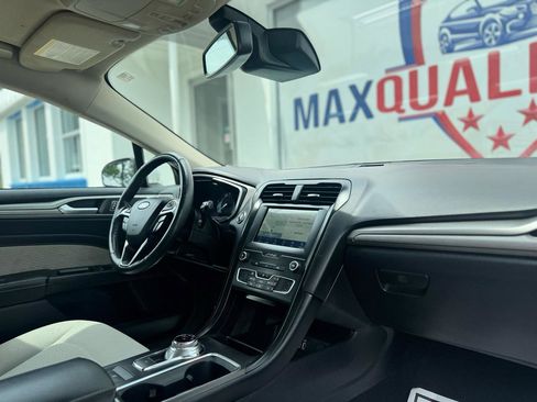 Used 2020 Ford Fusion SE w/ Equipment Group 151A FWD image 52
