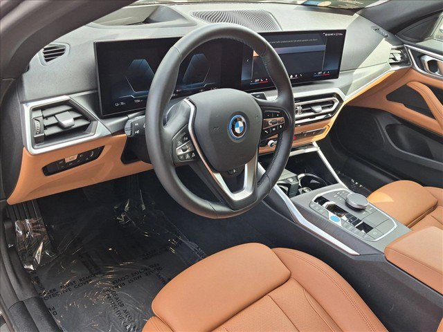 Used 2024 BMW i4 eDrive35 w/ Premium Package RWD image 10
