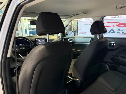 Used 2021 Hyundai Venue SE FWD image 36