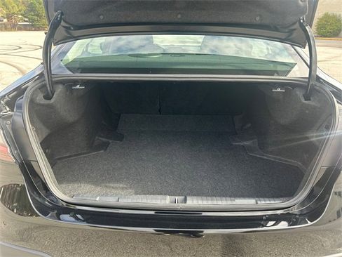 Certified 2023 Subaru Legacy Touring XT w/ Tech Package 2 image 18