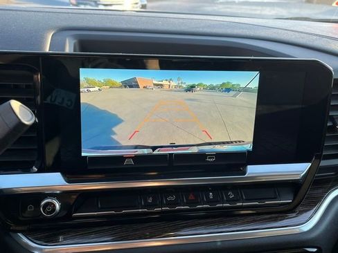 Used 2024 GMC Sierra 2500 SLE w/ SLE Convenience Package image 27