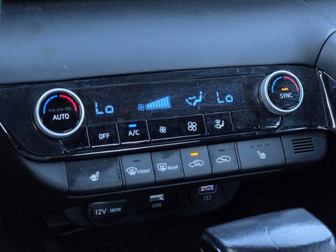 Certified 2022 Hyundai Elantra SEL w/ Convenience Package FWD image 19