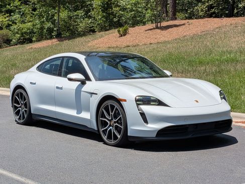 Used 2023 Porsche Taycan RWD image 25