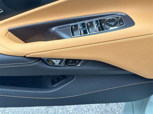 Used 2024 Chevrolet Corvette Stingray image 15