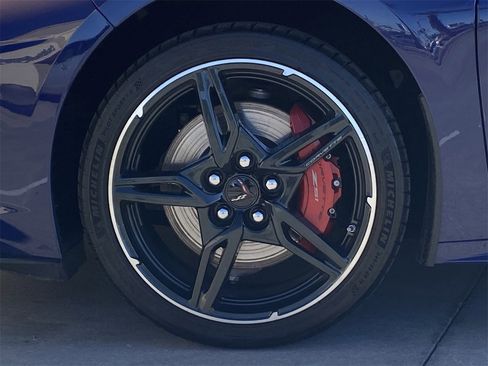 Used 2025 Chevrolet Corvette Stingray Premium Conv w/ Z51 Performance Package image 9