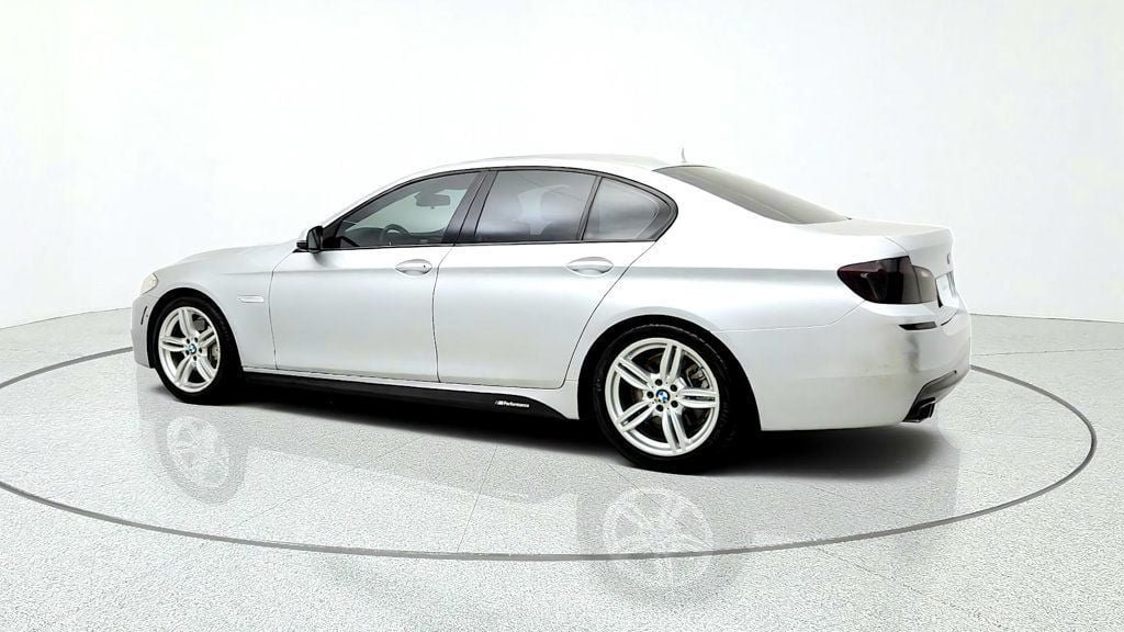 Used 2016 BMW 550i Sedan RWD image 7