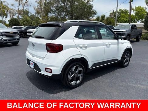 Used 2025 Hyundai Venue Limited FWD image 6