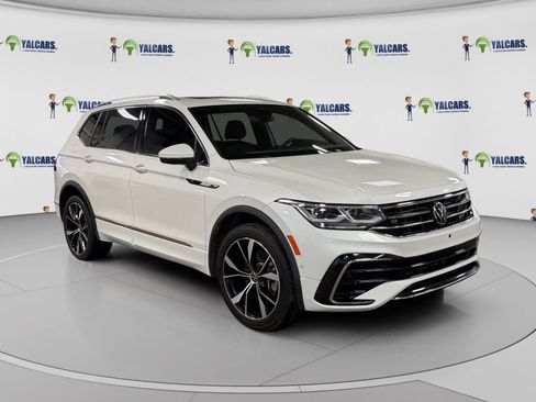 Used 2022 Volkswagen Tiguan SEL R-Line AWD/4WD image 7