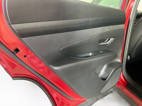 Used 2025 Hyundai Tucson SEL AWD/4WD image 26