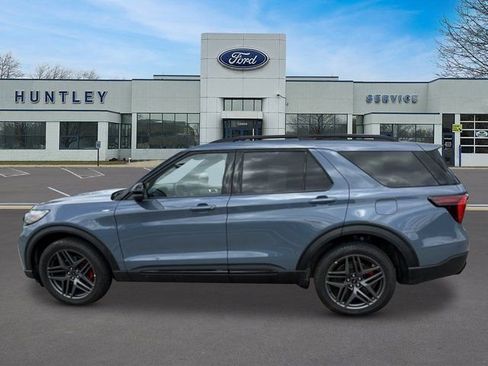 Used 2025 Ford Explorer ST-Line w/ Premium Package AWD/4WD image 6