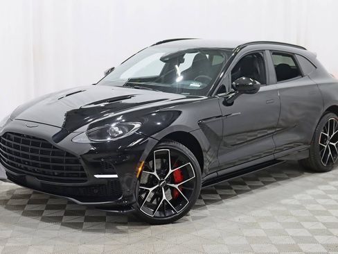 Used 2024 Aston Martin DBX 707 image 8