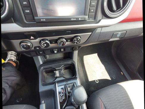Used 2019 Toyota Tacoma 4x4 Double Cab image 33