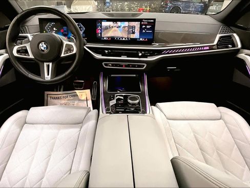 Used 2024 BMW X5 M60i AWD/4WD image 18