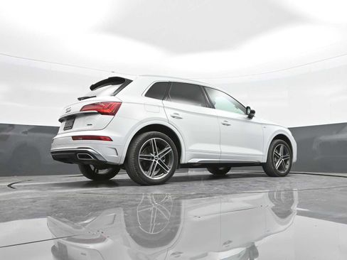 Used 2021 Audi Q5 e Premium Plus image 39