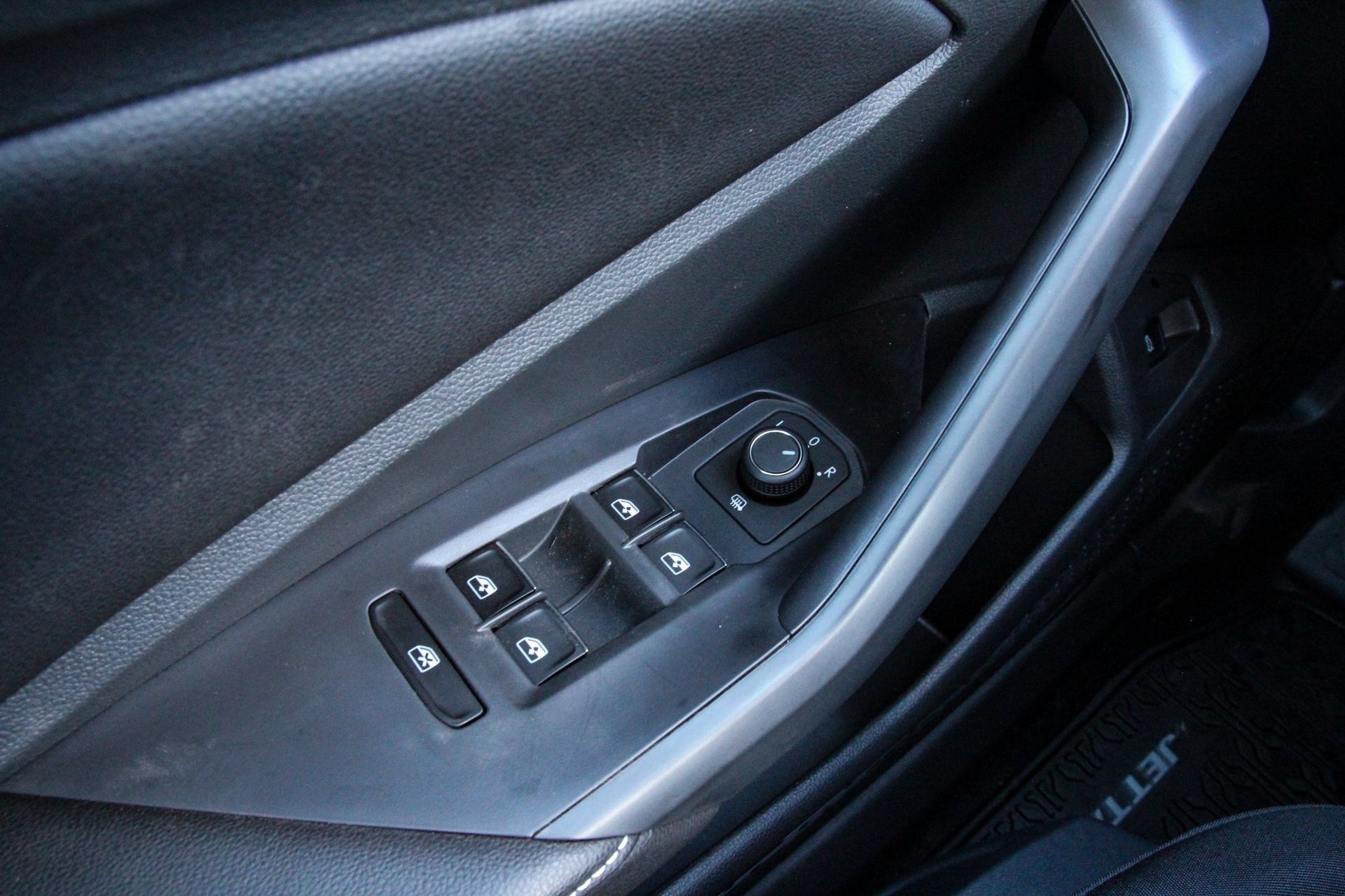Certified 2026 Volkswagen Jetta SE FWD image 12
